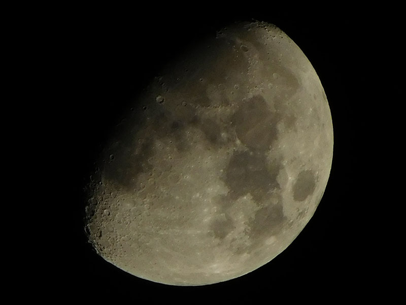 Image of a waxing moon.